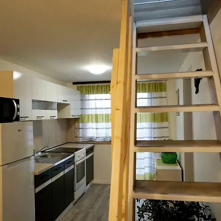 Apartma Erzen Διαμέρισμα *